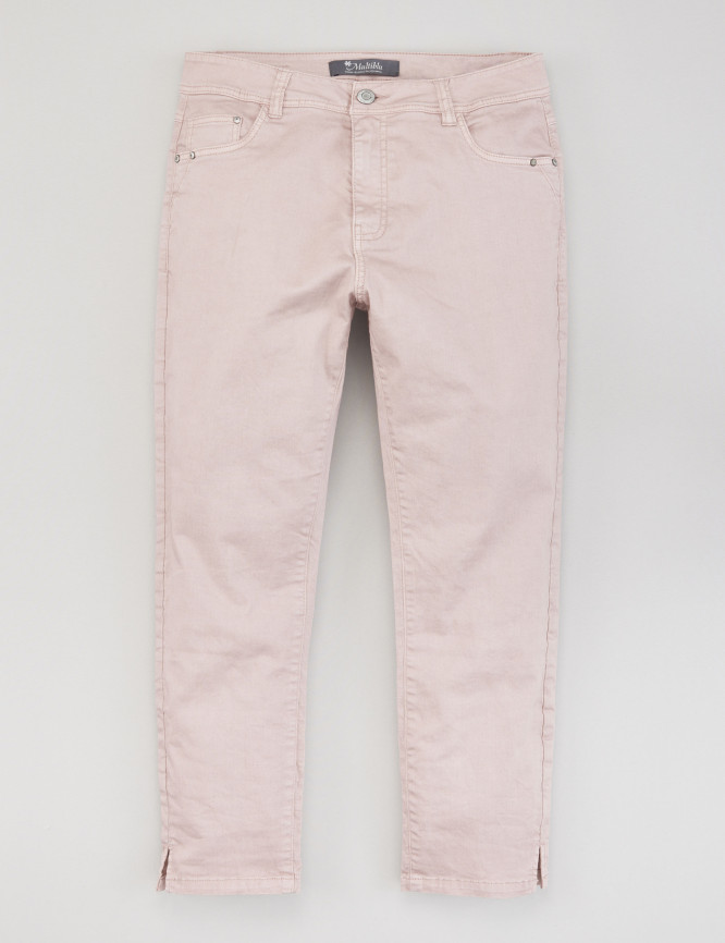 Laid Goods Front View