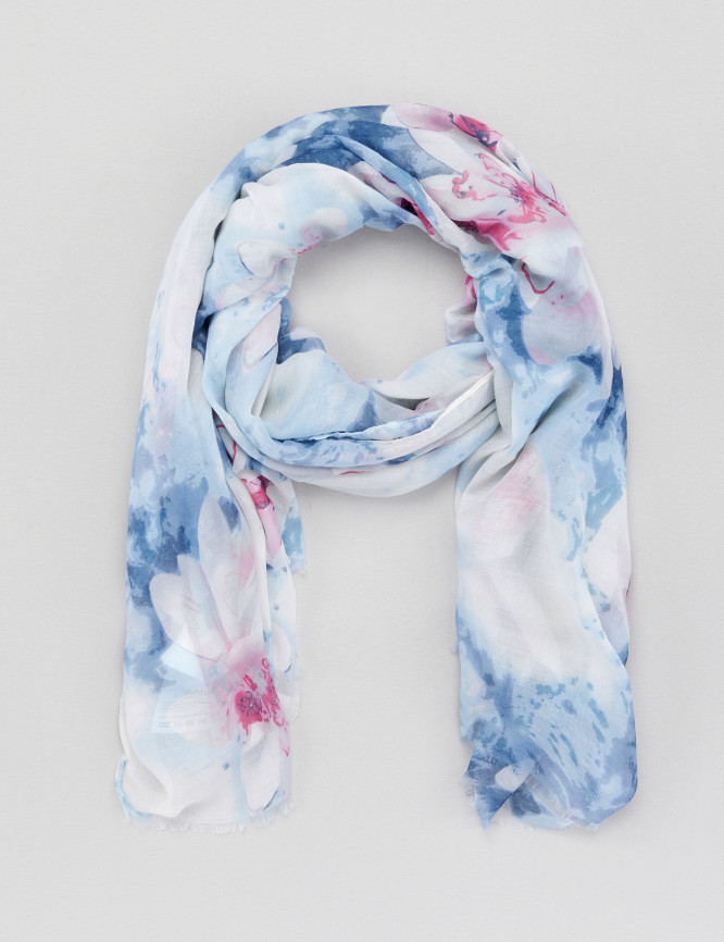 Laid Goods Front View