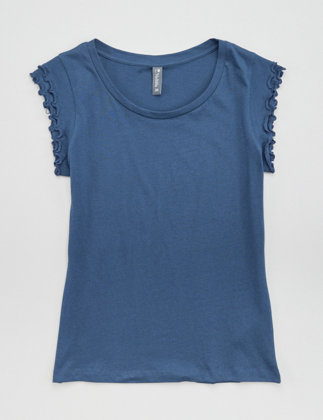 Laid Goods Front View