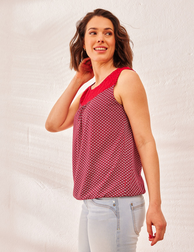 Laid Goods Front View