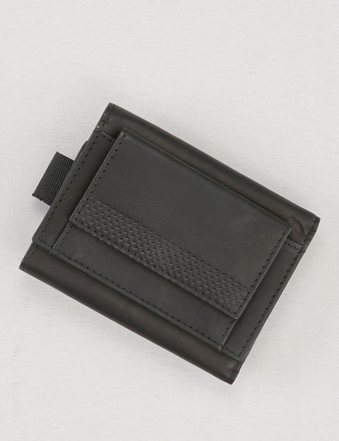 Laid Goods Front View