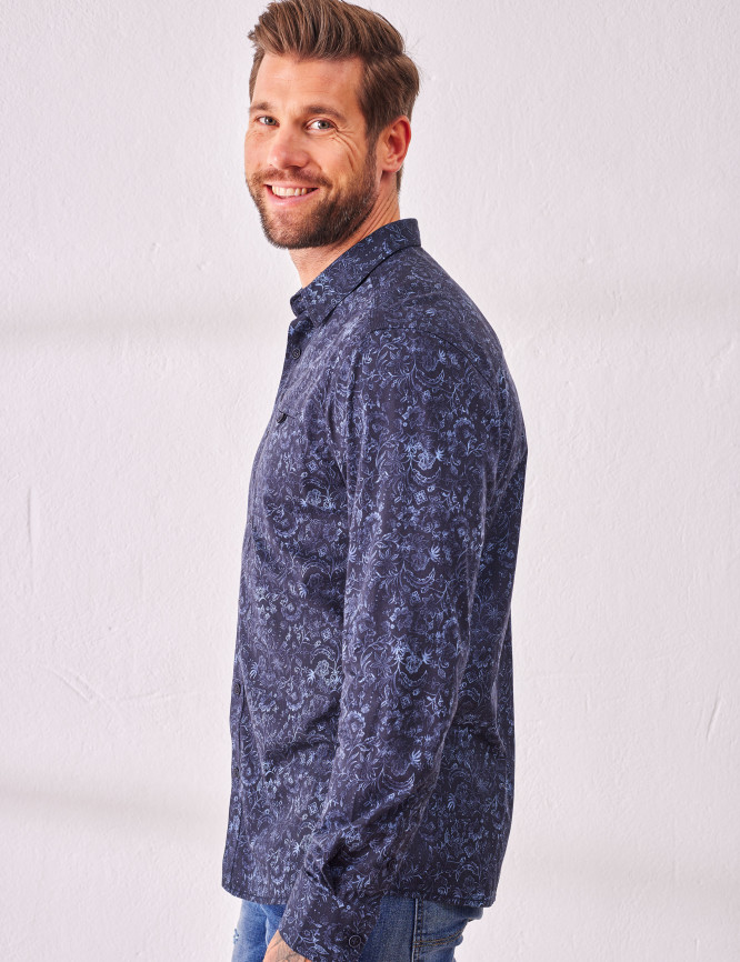 Laid Goods Front View