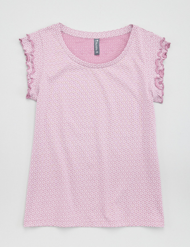 Laid Goods Front View