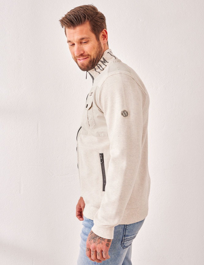 Laid Goods Front View