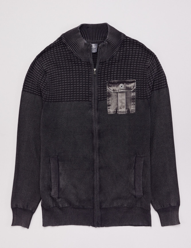 Laid Goods Front View