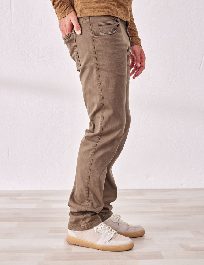 Laid Goods Front View