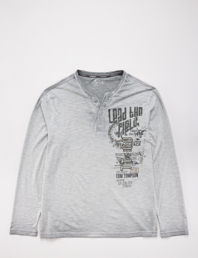 Laid Goods Front View