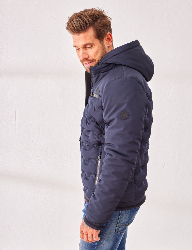 Laid Goods Front View