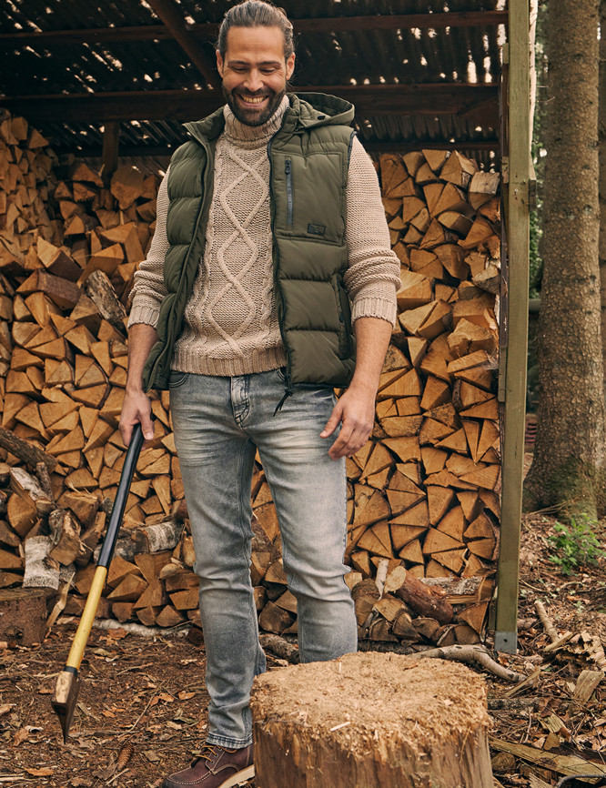 Laid Goods Front View