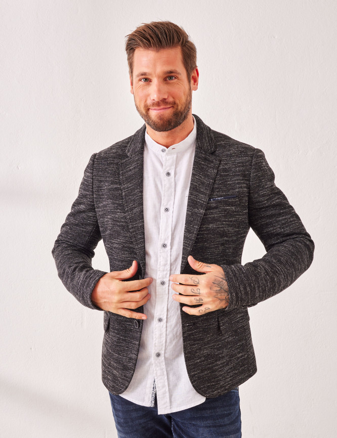 Laid Goods Front View