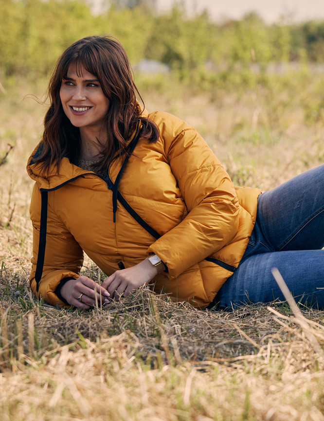 Laid Goods Front View