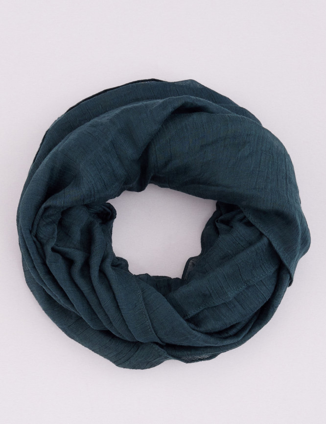 Laid Goods Front View