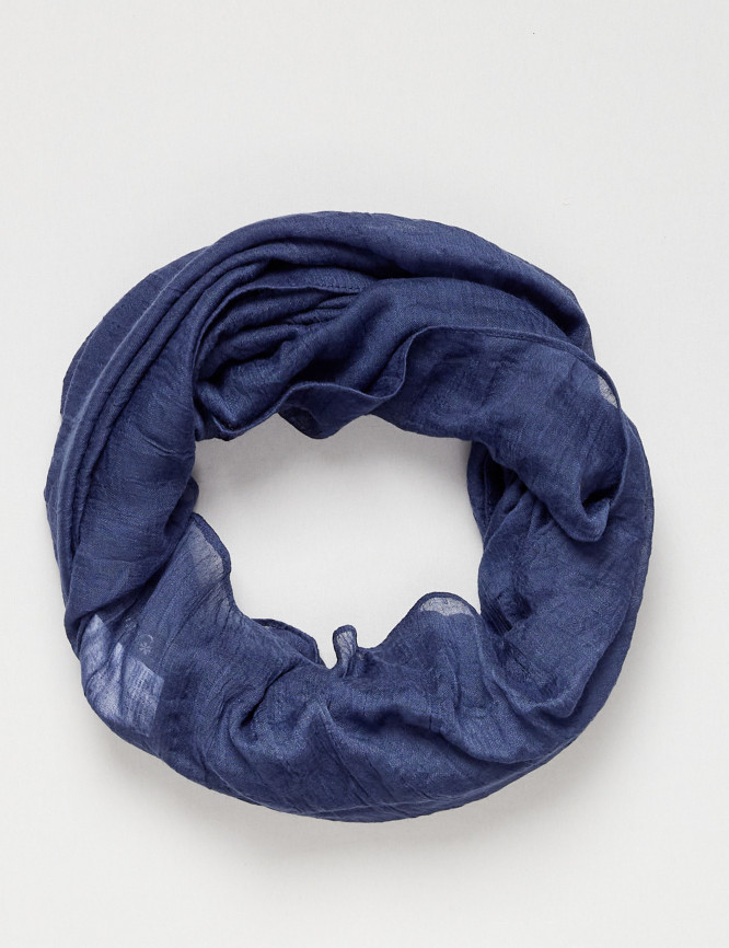 Laid Goods Front View