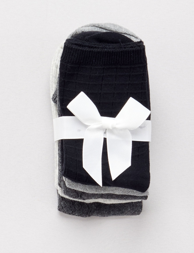 Laid Goods Front View