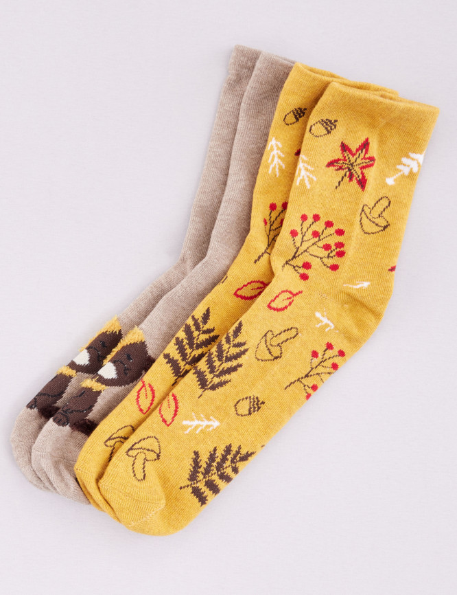 Laid Goods Front View