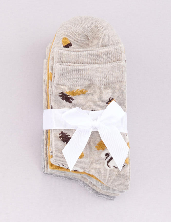 Laid Goods Front View