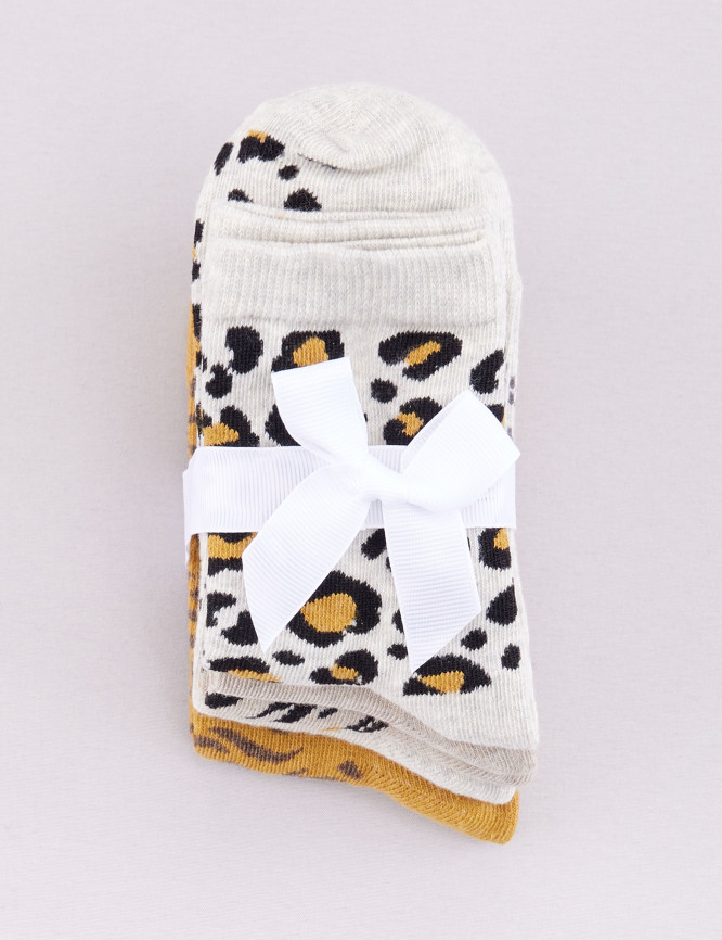 Laid Goods Front View