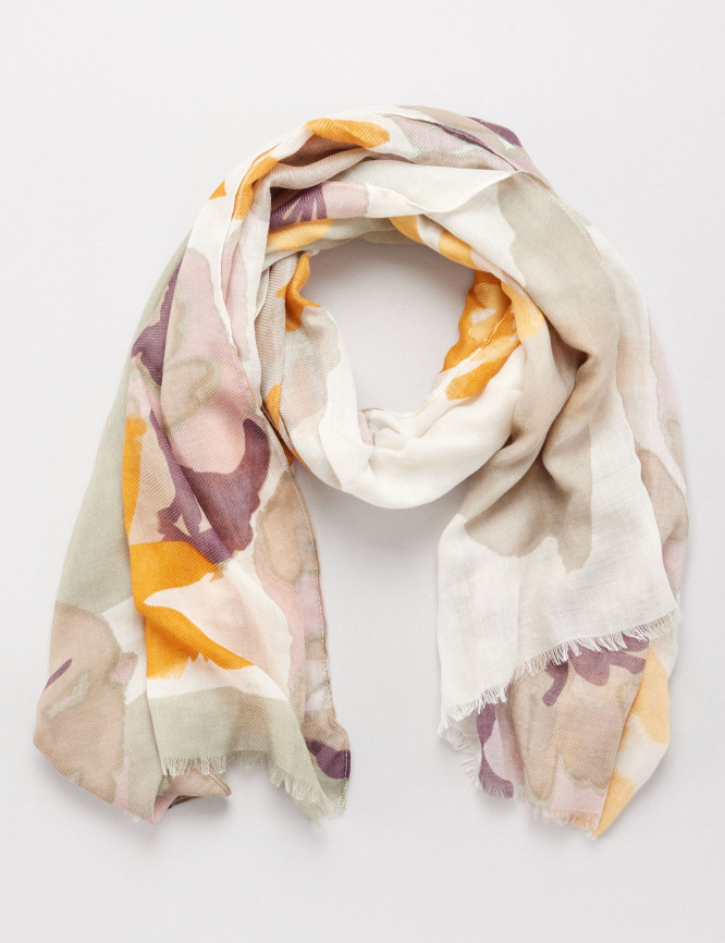 Laid Goods Front View