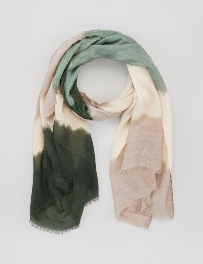 Laid Goods Front View