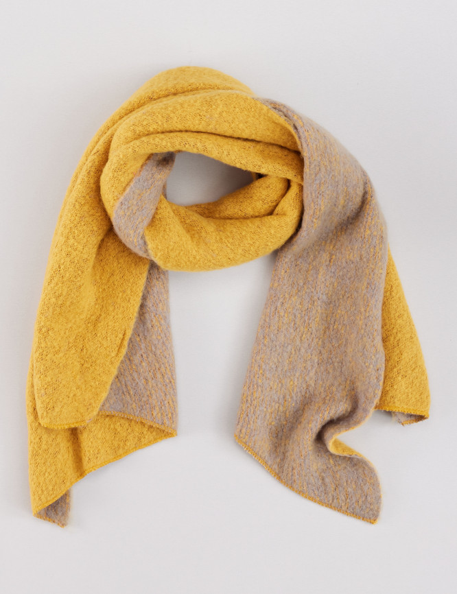 Laid Goods Front View