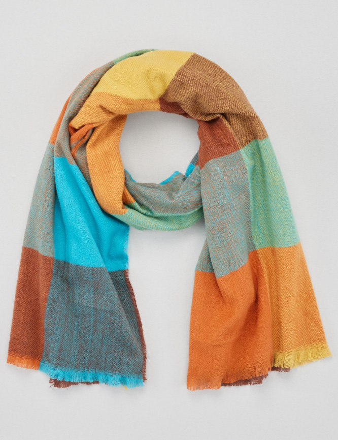 Laid Goods Front View