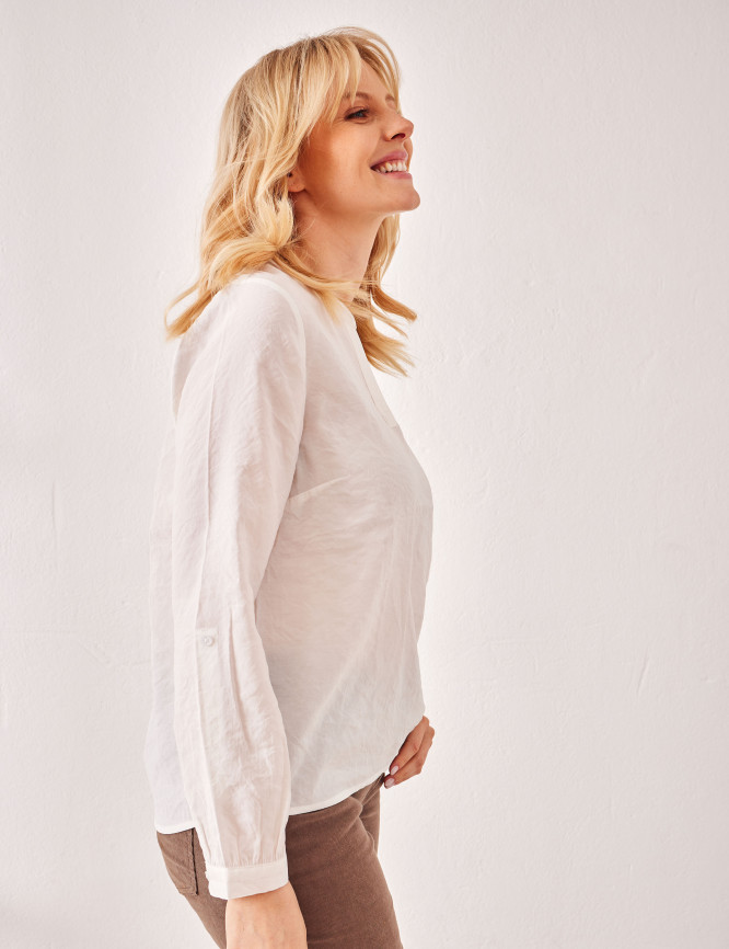 Laid Goods Front View