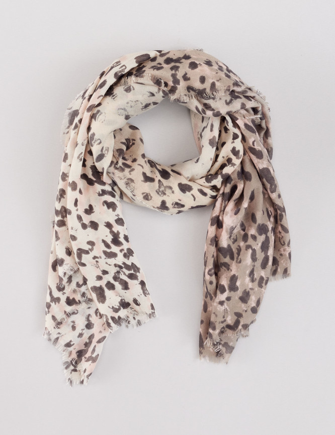 Laid Goods Front View