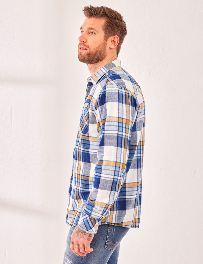 Laid Goods Front View