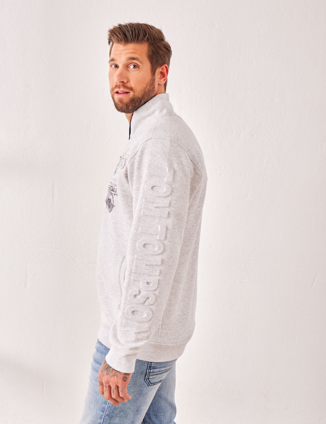 Laid Goods Front View