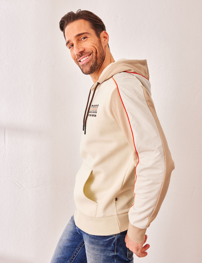 Laid Goods Front View