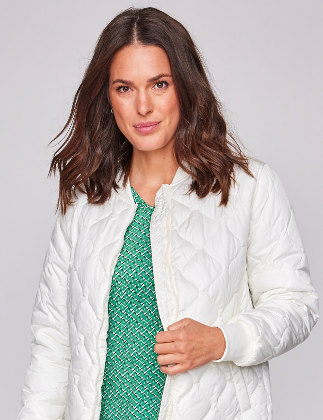 Laid Goods Front View