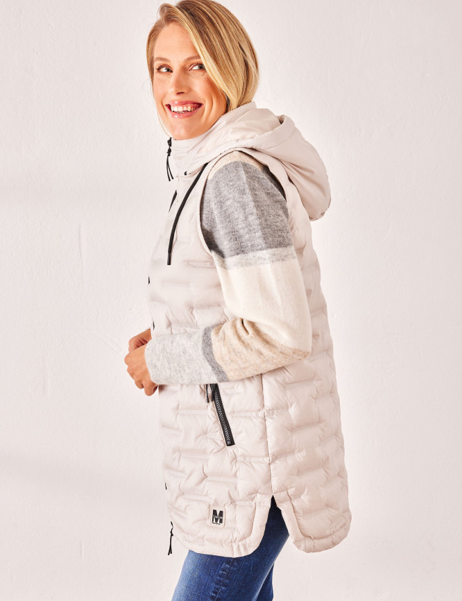 Laid Goods Front View