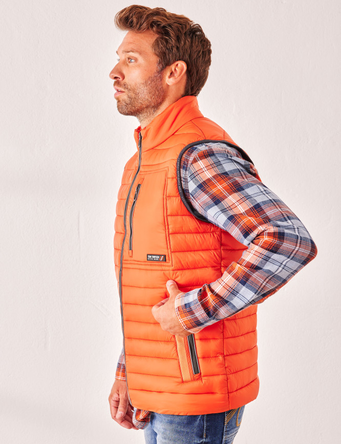 Laid Goods Front View