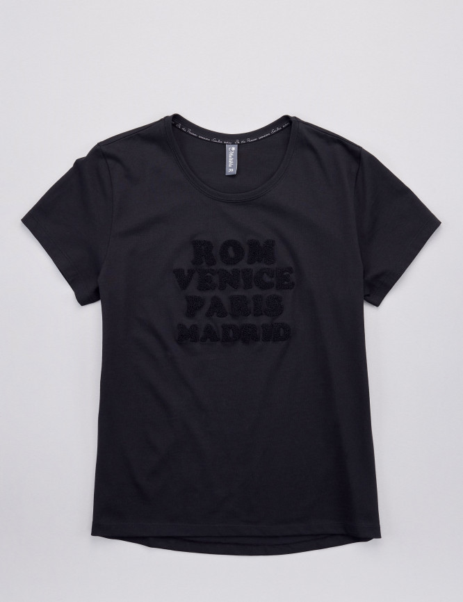 Laid Goods Front View