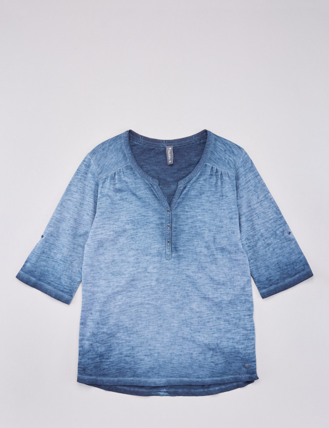 Laid Goods Front View