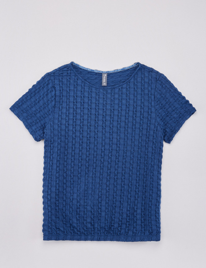 Laid Goods Front View