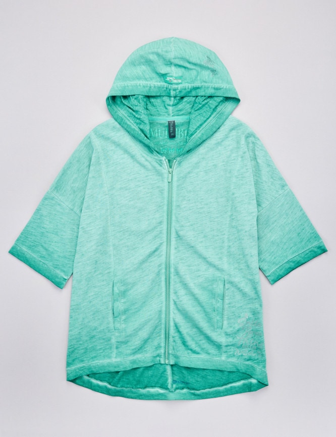 Laid Goods Front View