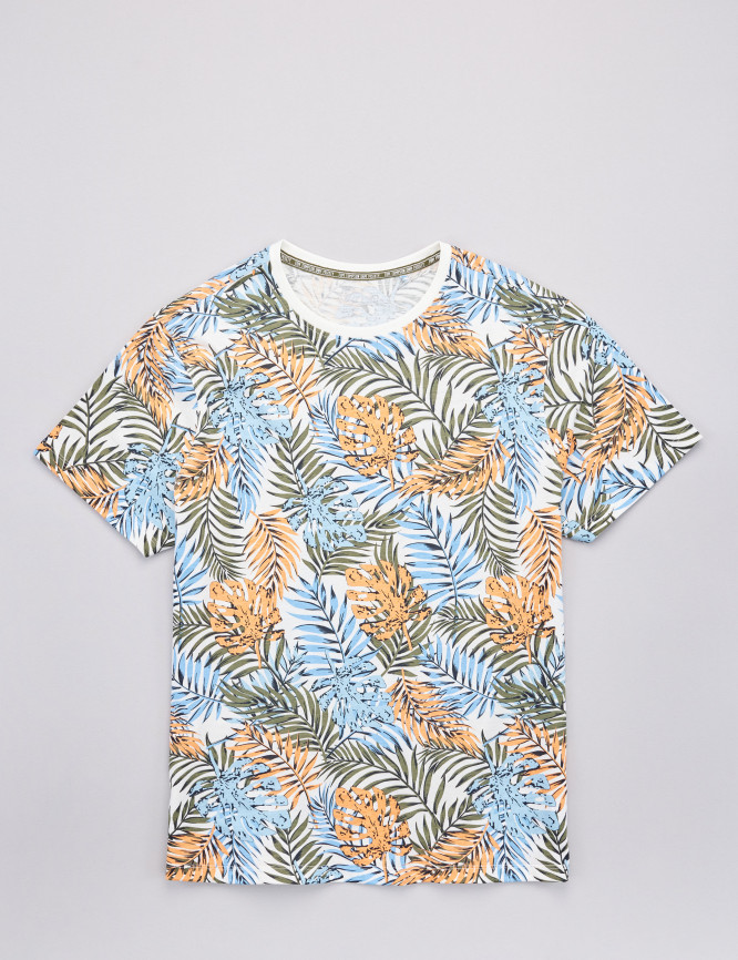 Laid Goods Front View