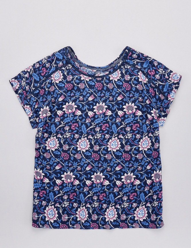 Laid Goods Front View