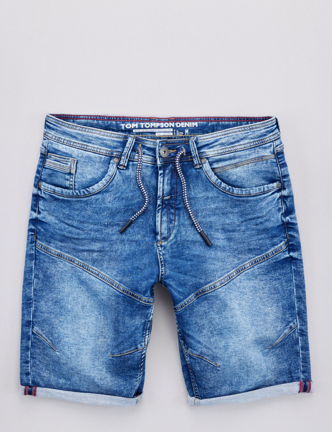 Laid Goods Front View