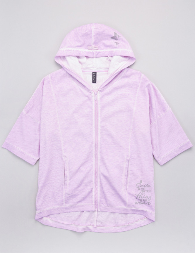 Laid Goods Front View