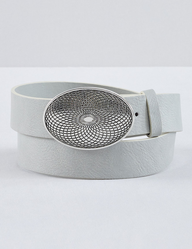 Laid Goods Front View