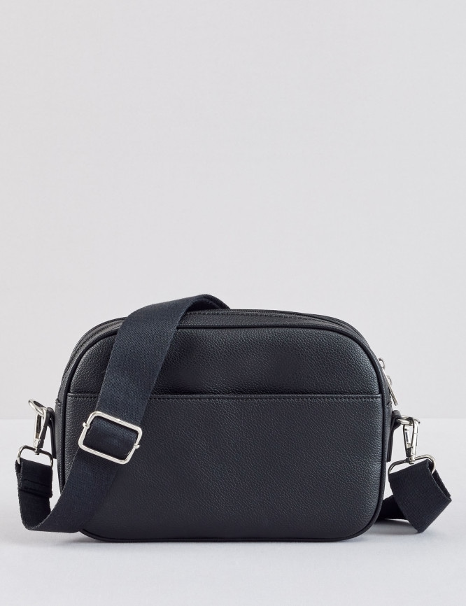 Laid Goods Front View