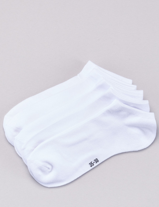 Laid Goods Front View