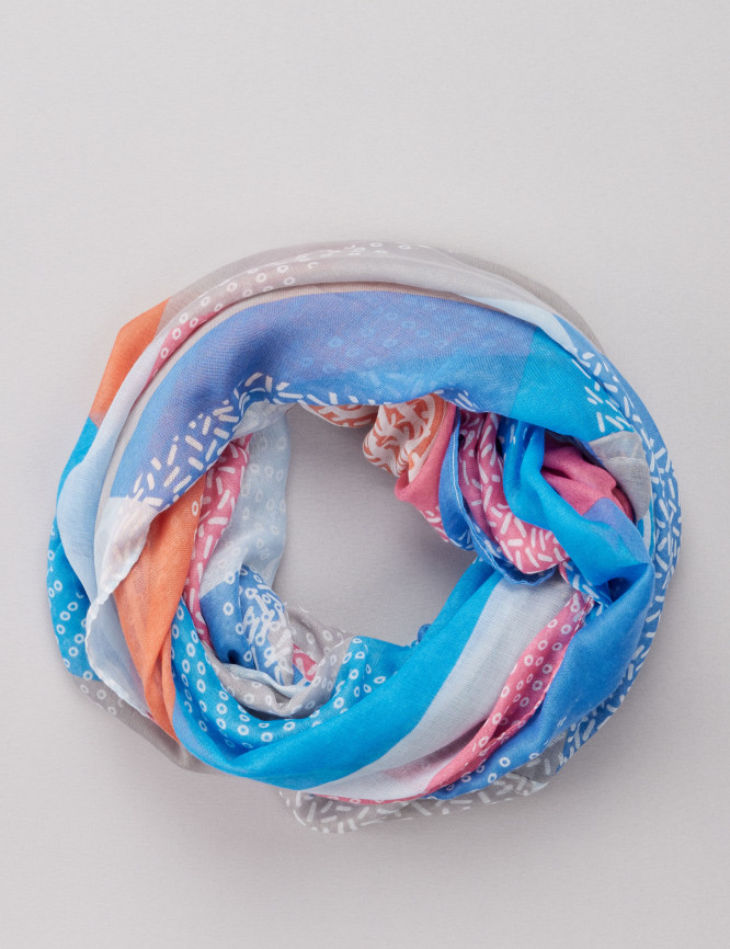 Laid Goods Front View