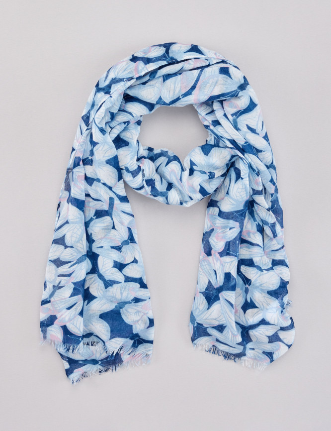 Laid Goods Front View