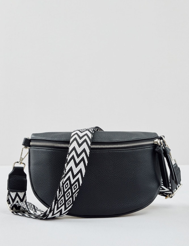 Laid Goods Front View