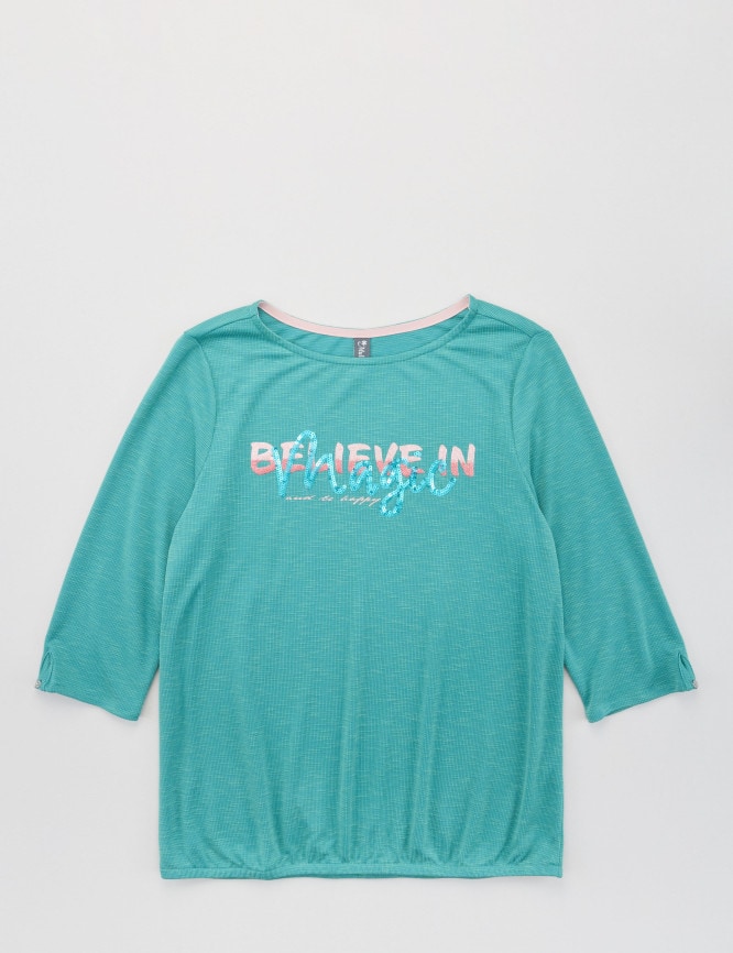 Laid Goods Front View