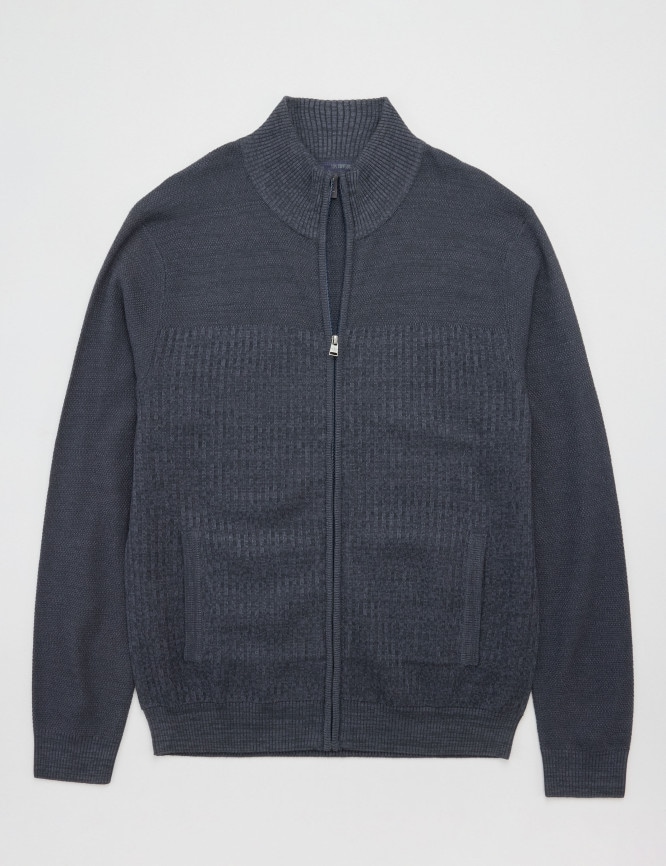 Laid Goods Front View