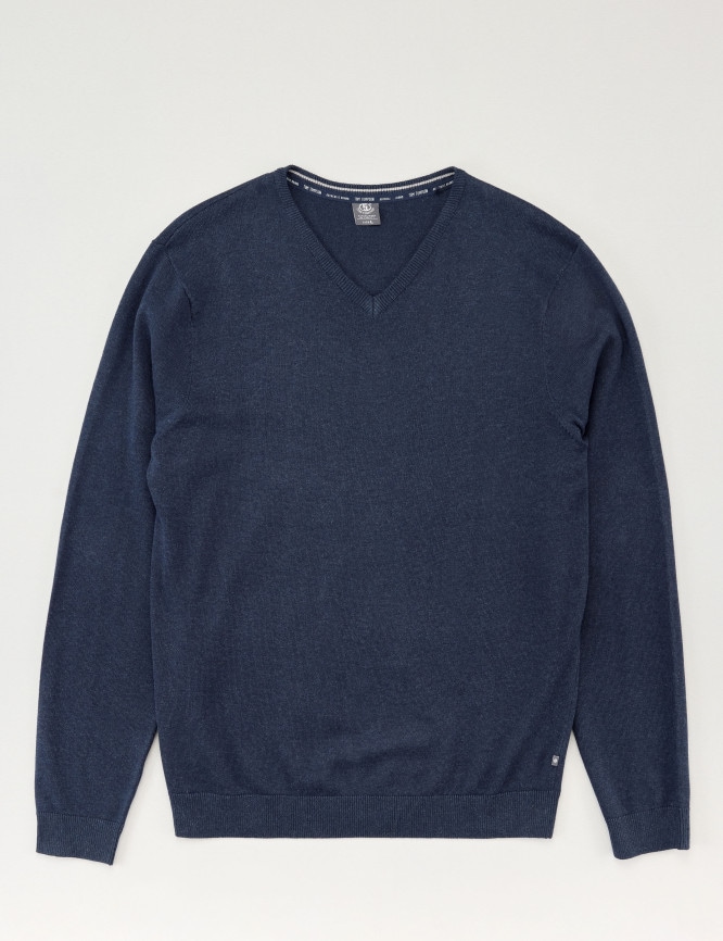 Laid Goods Front View